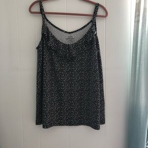 🌷The spaghetti strap blouse with ruffle detail